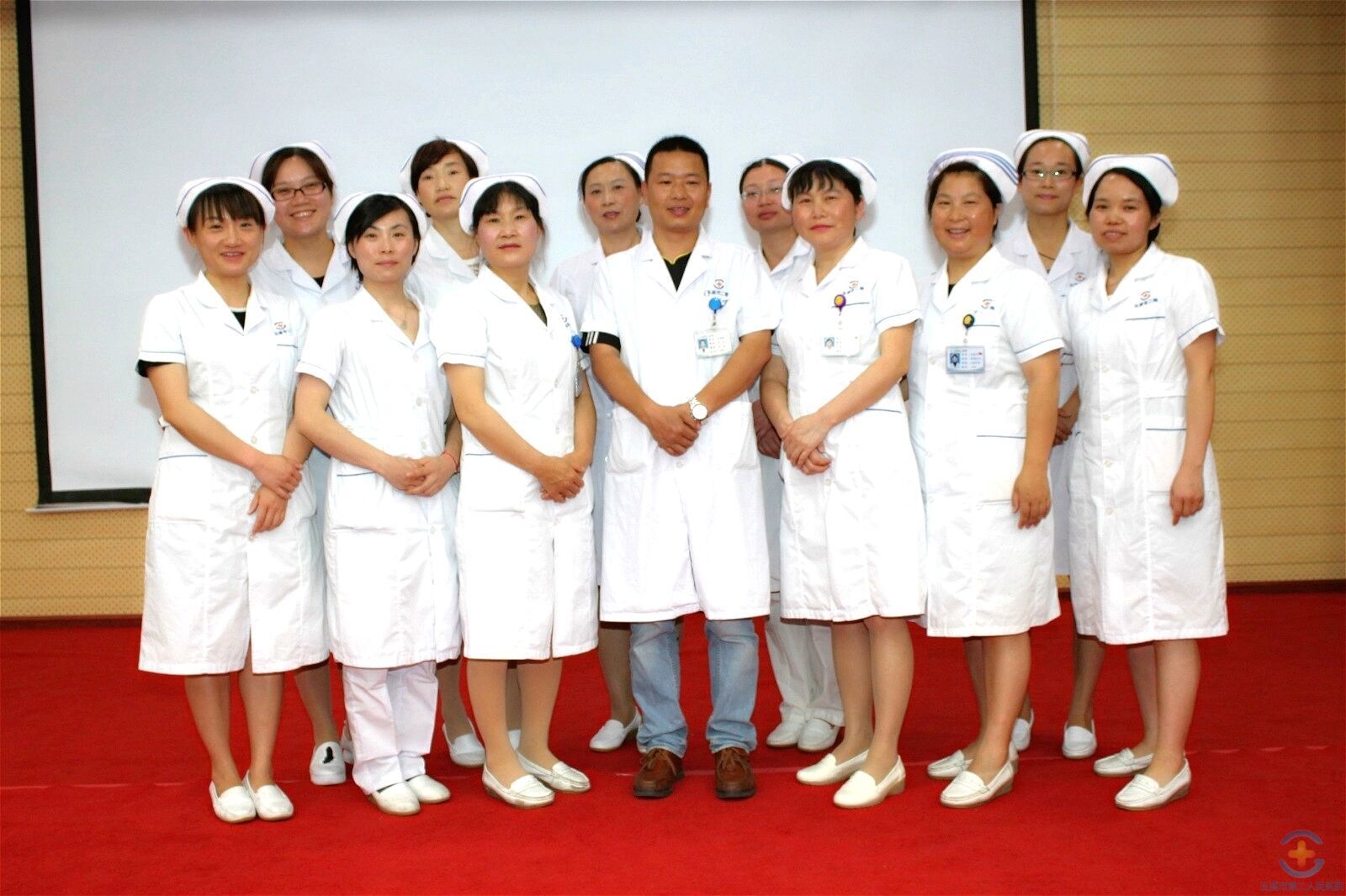 弘扬南丁格尔精神   展现时代风采