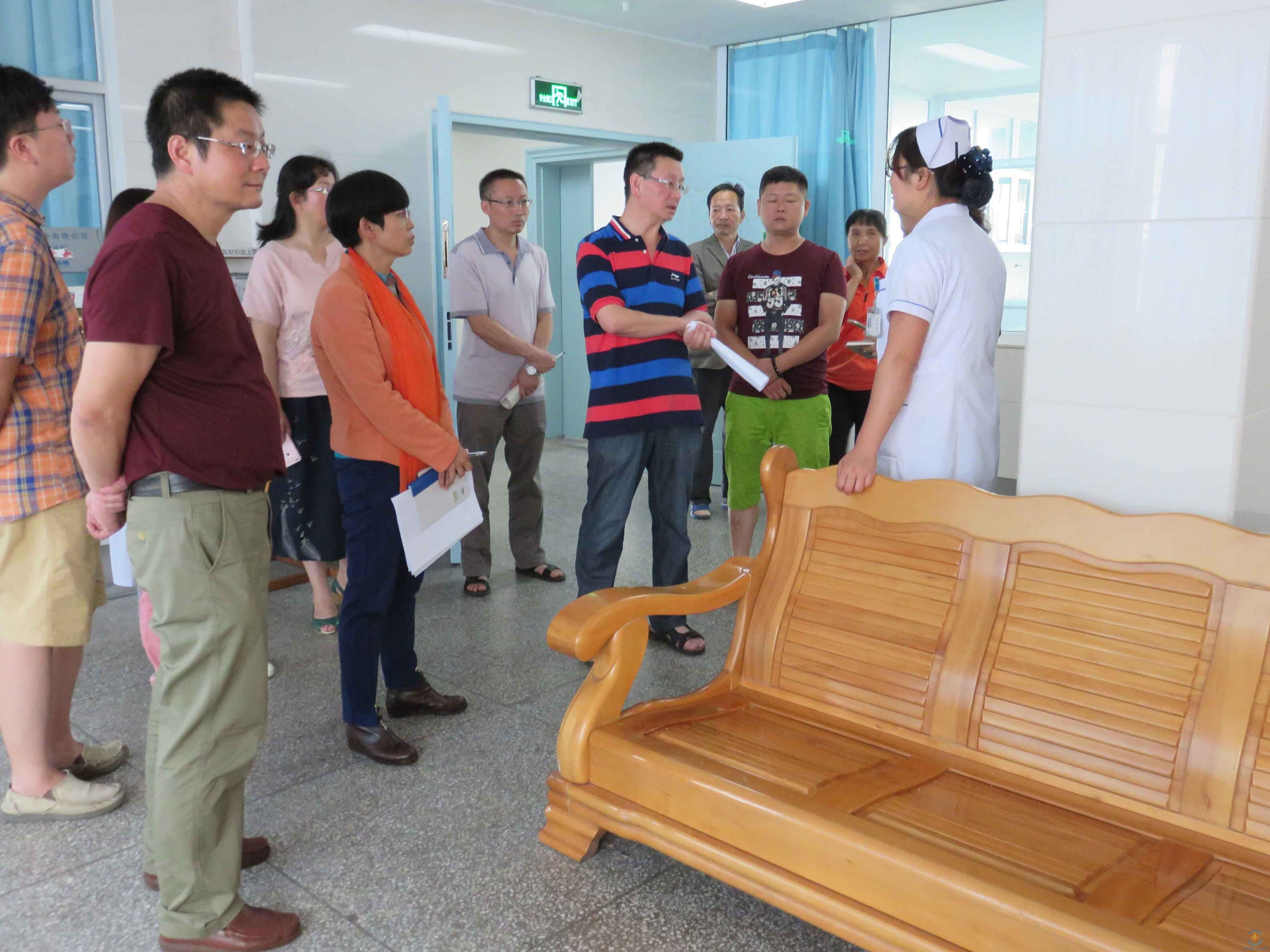 医院积极慰问7.4事件值班医护人员