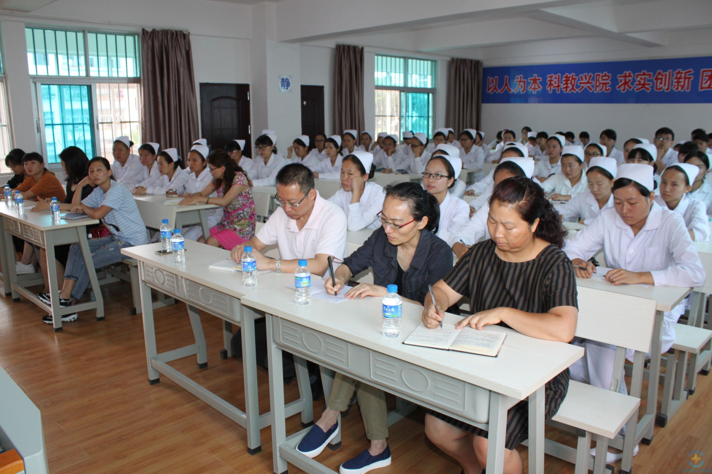 我院2016年实习生岗前培训圆满结束
