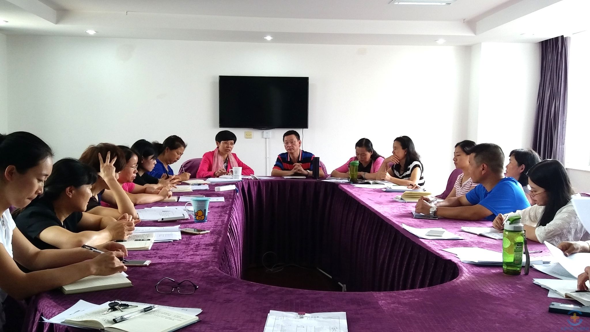 我院召开2016年上半年护理质量与安全管理委员会会议