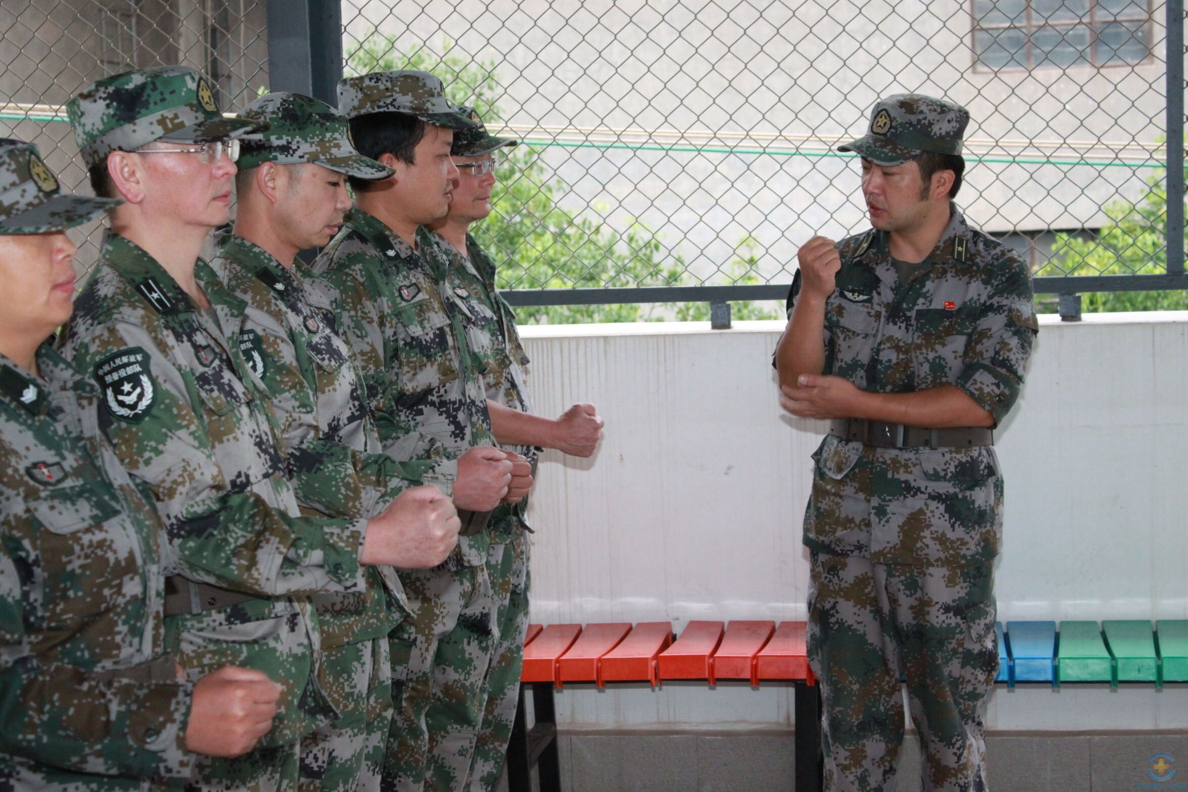 我院预备役卫生队进行“大练兵”