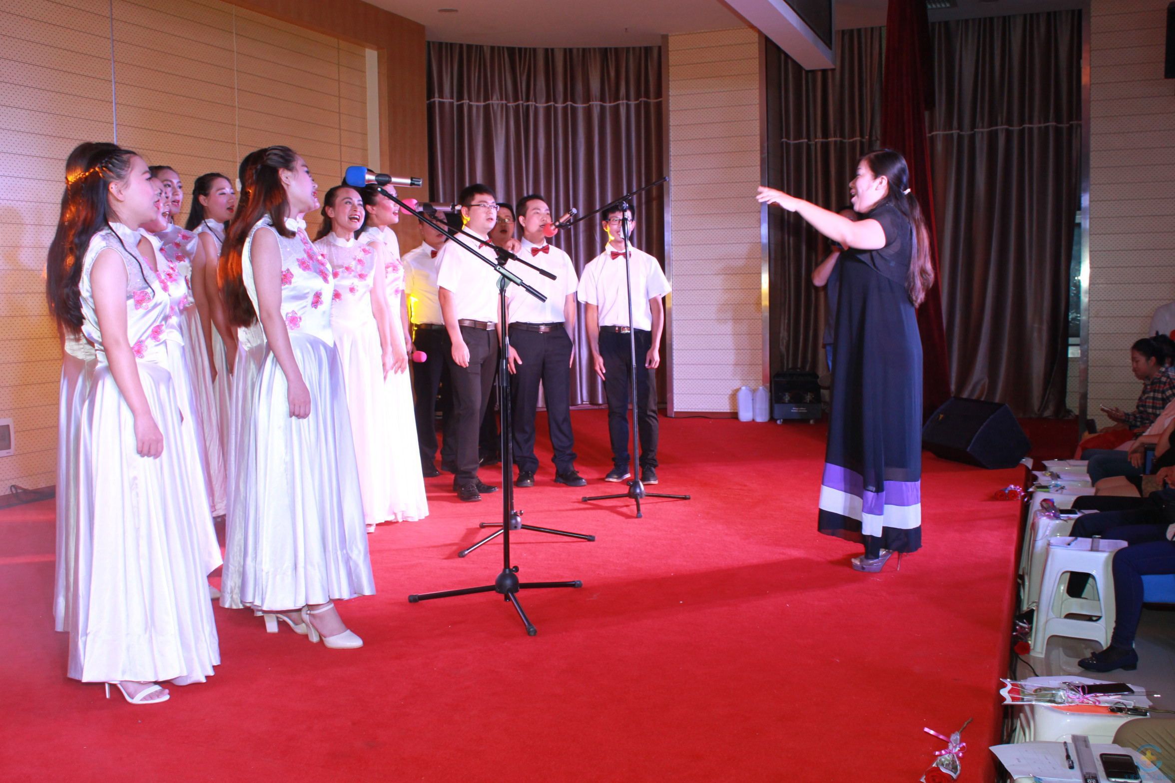 我院中秋、国庆文艺晚会圆满结束