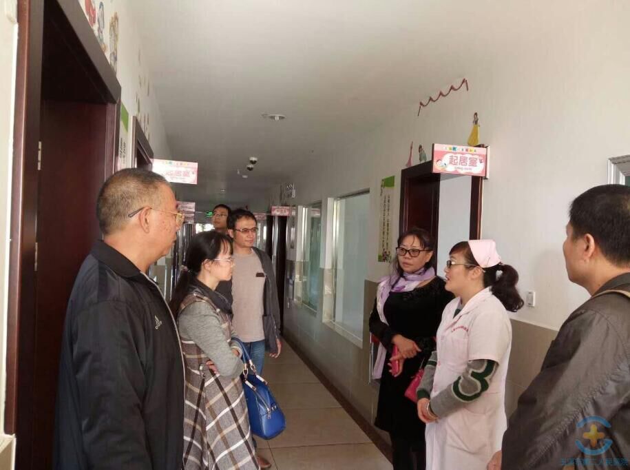 玉溪市第二人民医院民盟支部开展“爱孤”活动