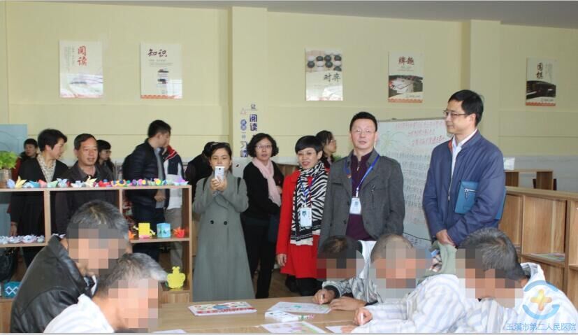 杭州市精神卫生工作领导小组到我院交流 全国精神卫生综合管理试点工作