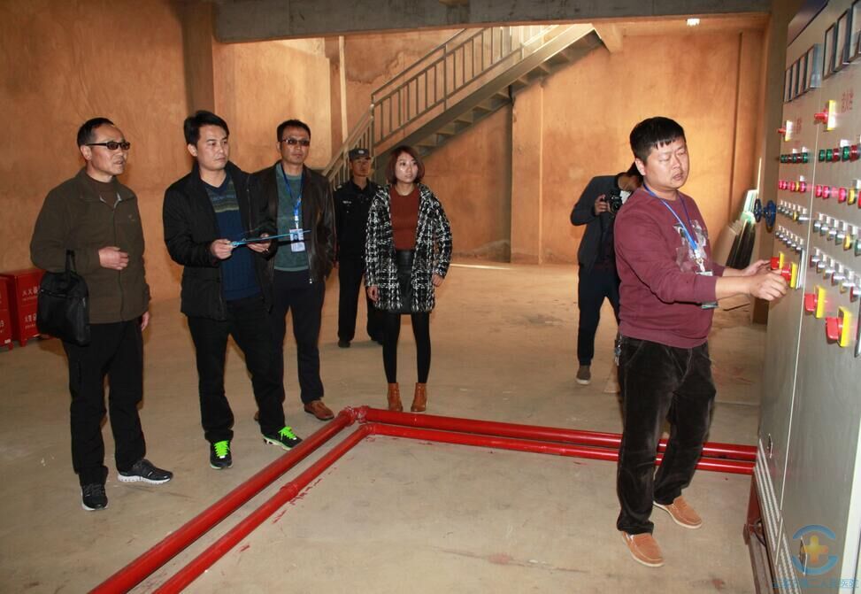 市卫计委到我院进行春节前安全检查