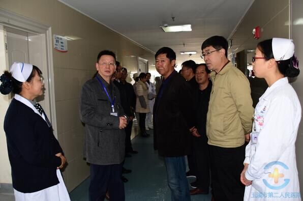 孙云鹏副市长一行到市二院调研工作