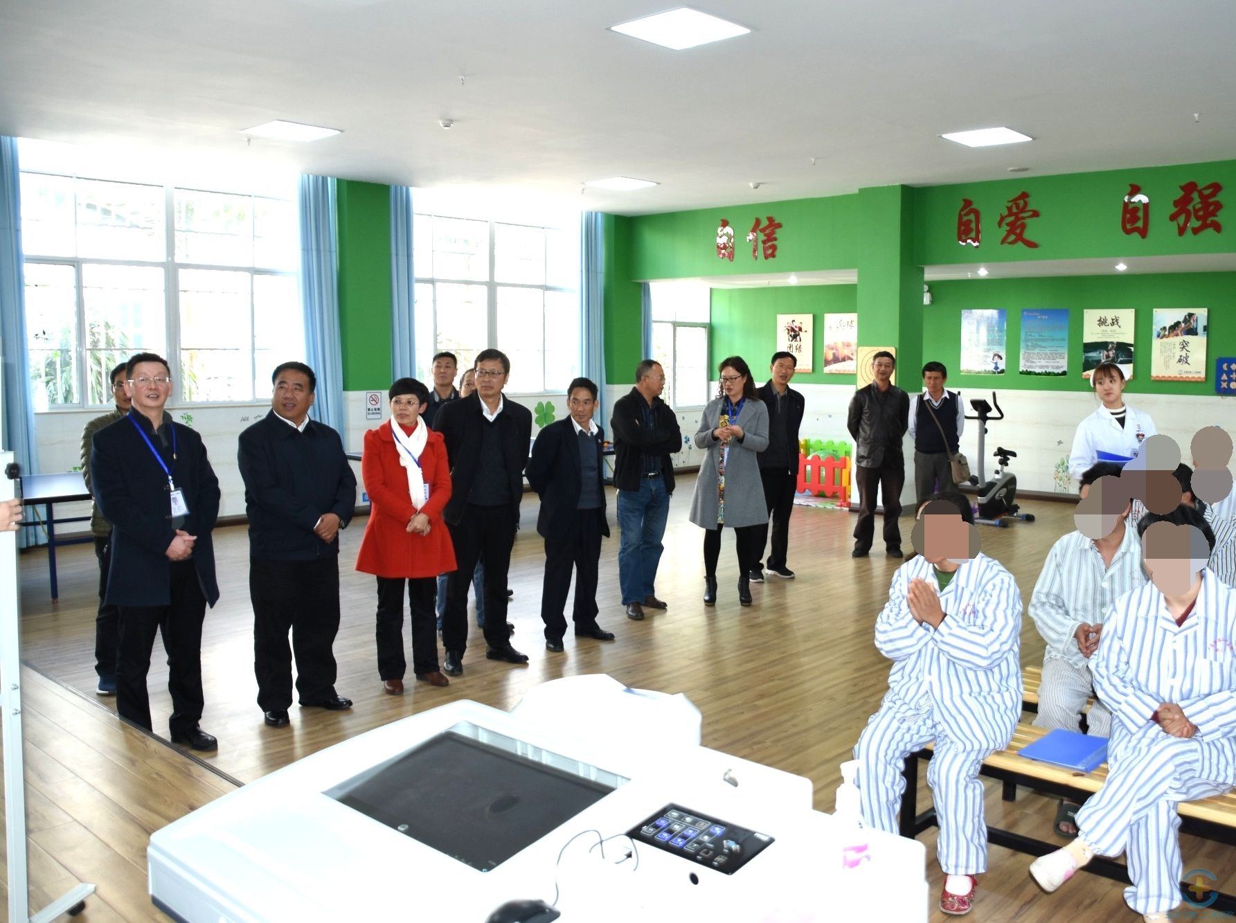 全省精神卫生工作领导小组到我院参观交流全国精神卫生综合管理（玉溪）试点工作