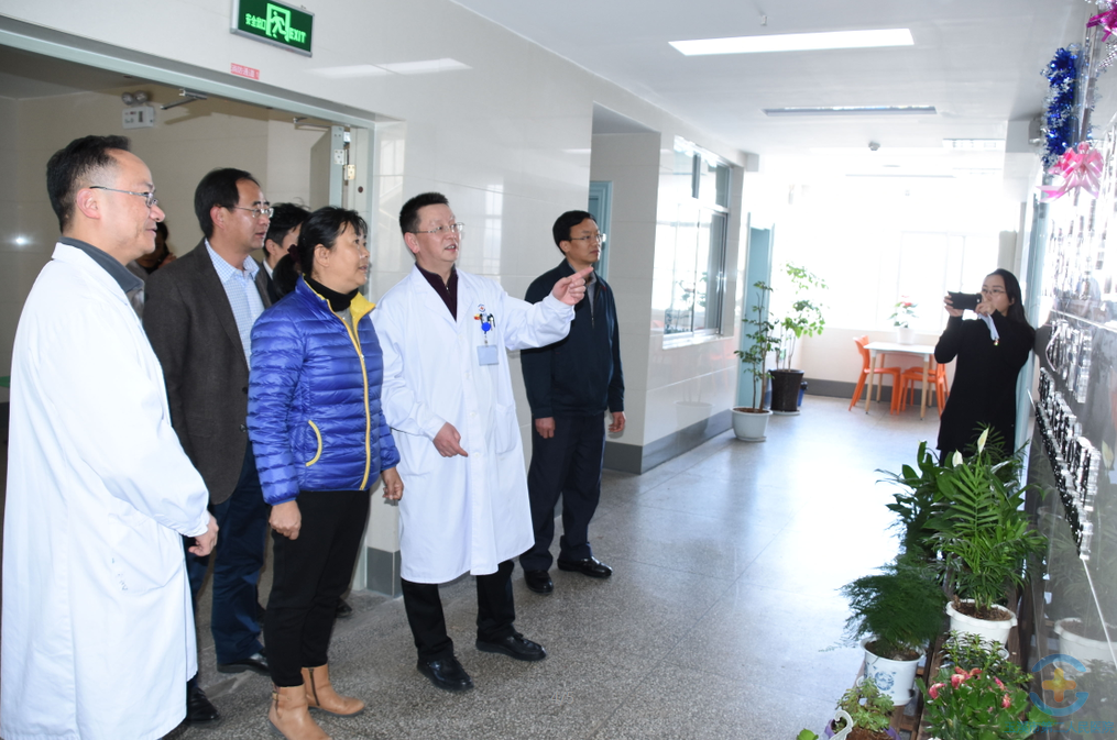 春节慰问送温暖  深切关怀暖人心 