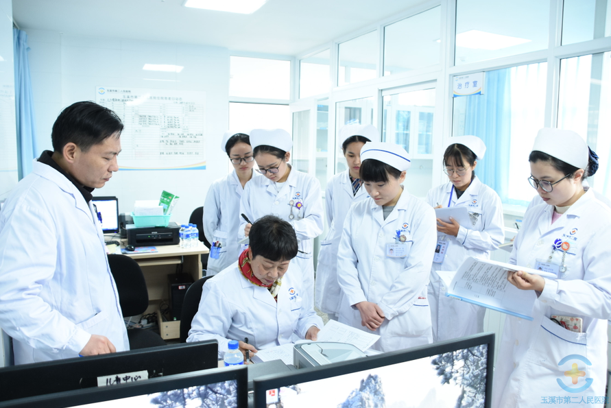 市卫计委对我院进行优质护理服务督导验收工作